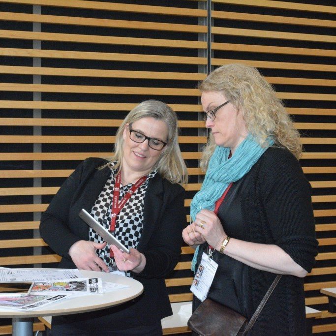Ragnheiður Lilja Bjarnadóttir, sérfræðingur MSHA kynnti aukinn veruleika (augmented reality) og sýndarveruleika (virtual reality). Hún töfraði upp úr bókunum risaeðlaur og reikistjörnur eins og ekkert væri sjálfsagaðar
