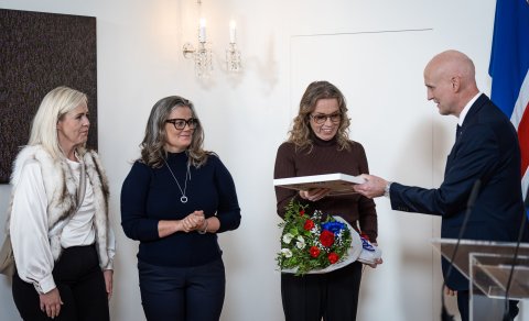 Íslensku menntaverðlaunin 2025 veitt á Bessastöðum